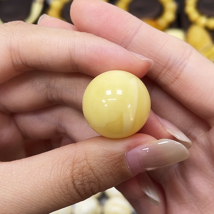 琥珀未镶嵌裸石19.7mm 6-1