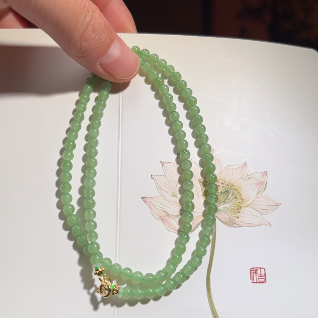 和田玉银S925镶嵌颈饰碧玉果绿4mm230