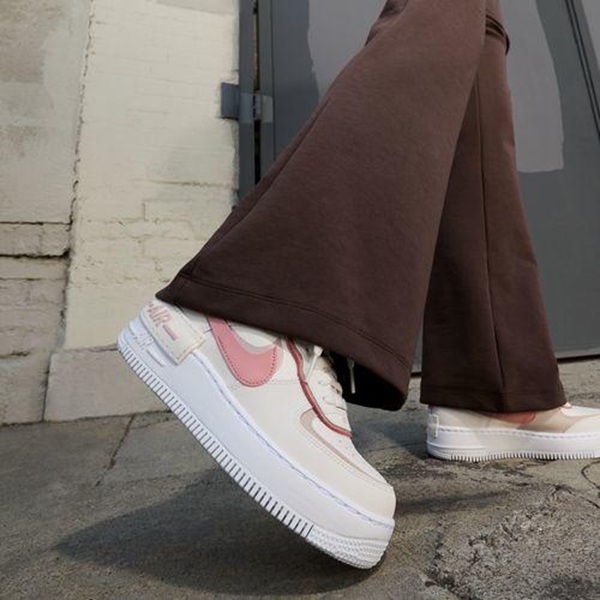 NIKE/耐克官方正品白粉色女子低帮休闲鞋运动SHADOW DZ1847-001