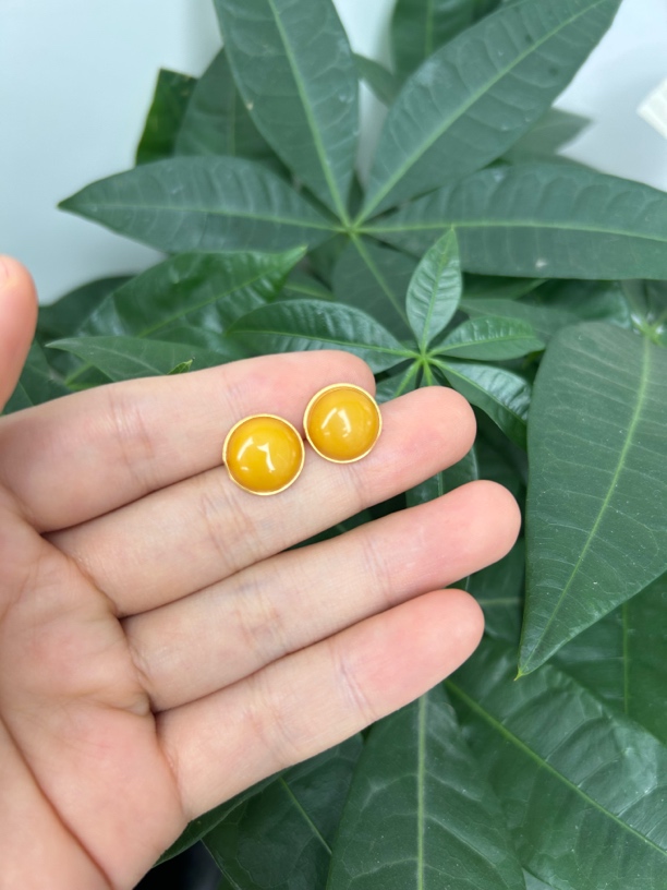 琥珀蜜蜡卡12圆蛋面耳钉925银颜色多样性发货拍一发一