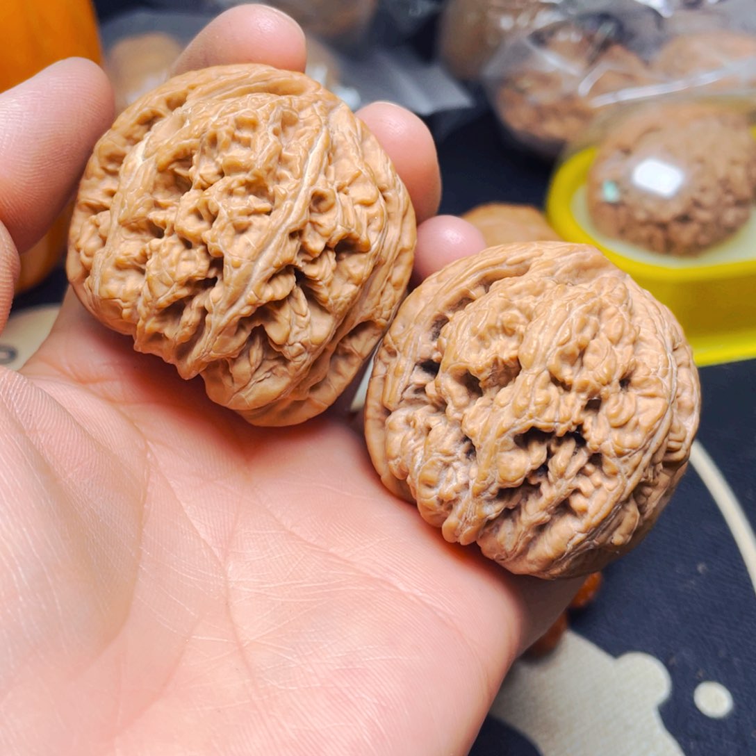 文玩核桃把件平谷粗筋