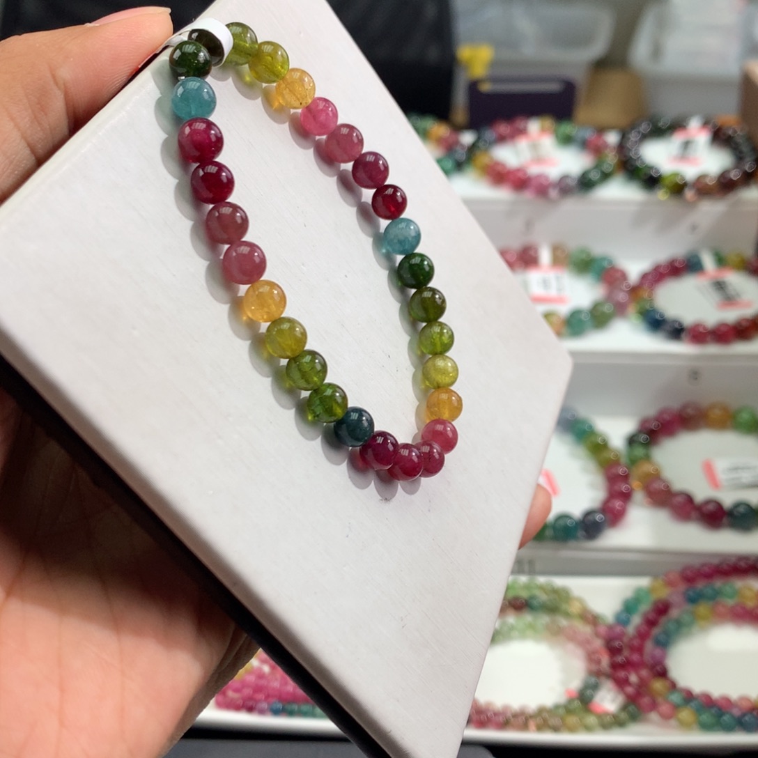 碧玺手链未镶嵌       6.3mm。    