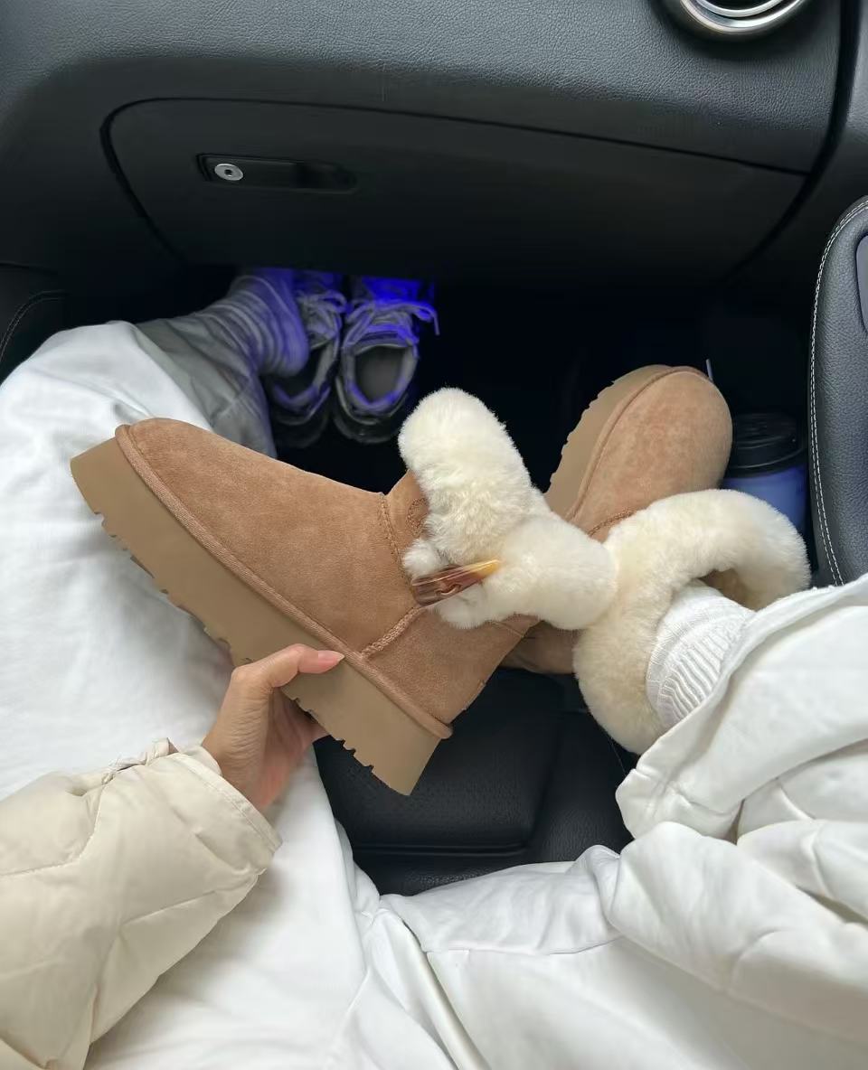 【牛角扣】桑坡皮毛一体雪地靴冬季保暖平底/3cm