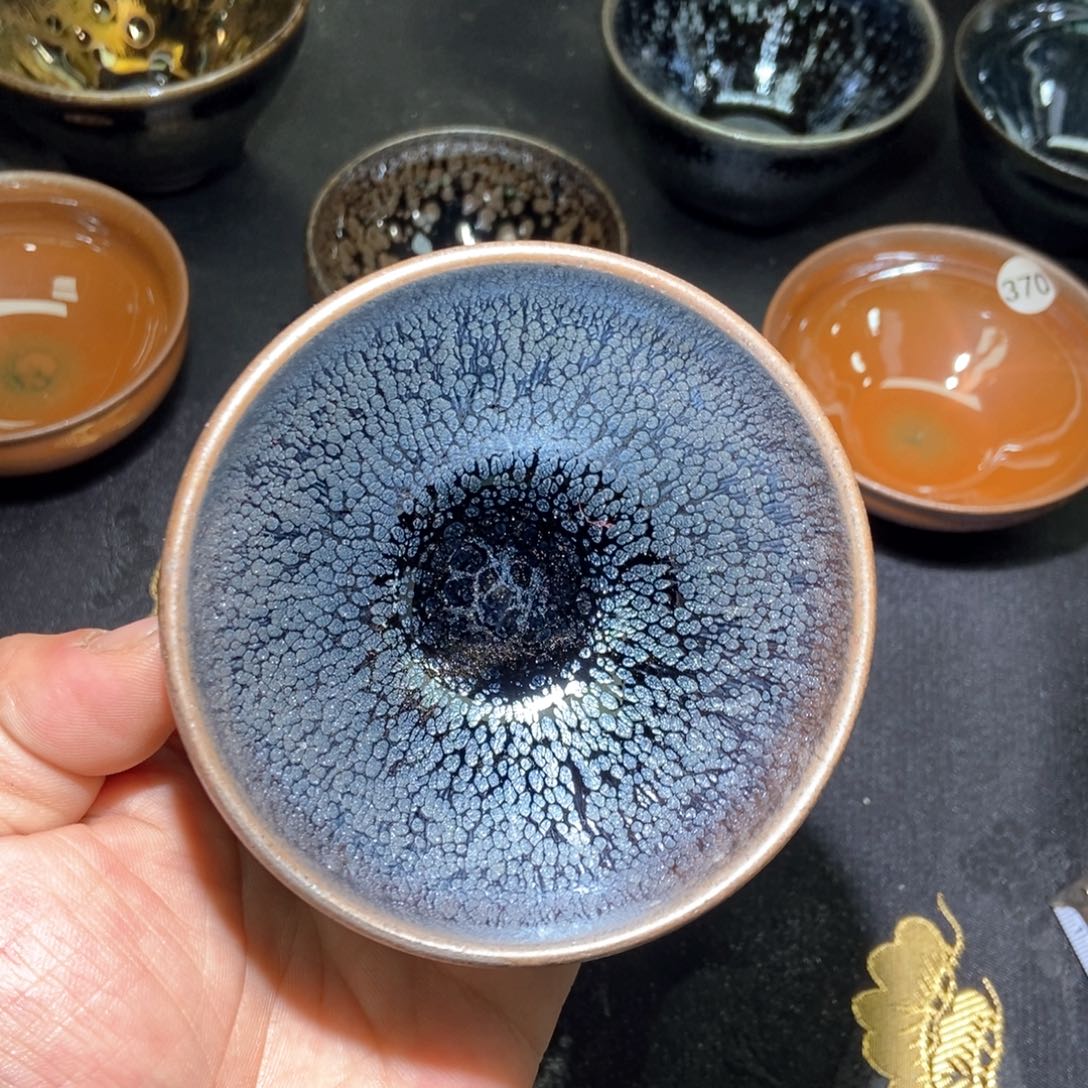 茶盏卢国伟一套带码钻石油滴