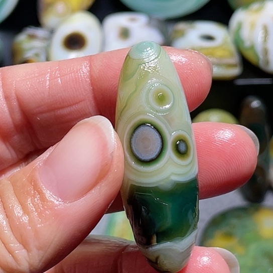 【闪购商品】玛瑙珠宝奇石未镶嵌爱***龙