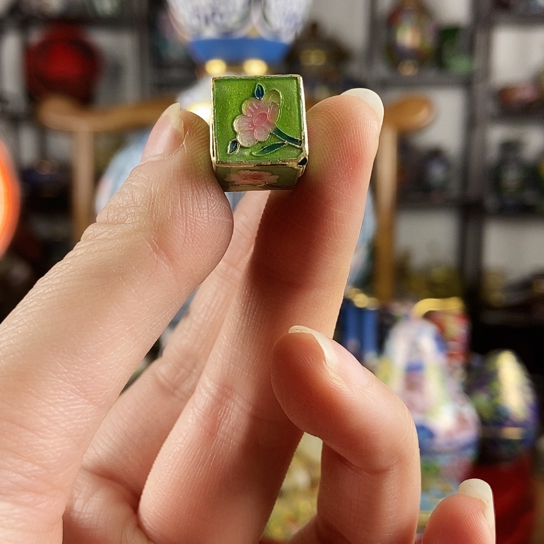 不***窝铜景泰蓝珠子一个老货