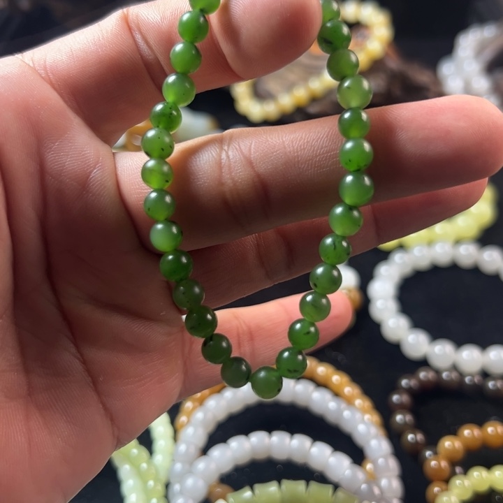 和田玉未镶嵌手串