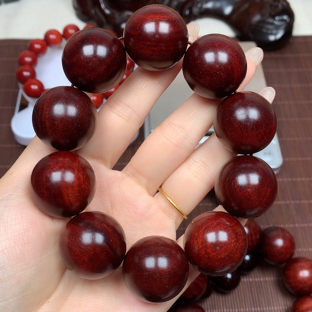 檀香紫檀（小叶紫檀）摄****健2.5多星