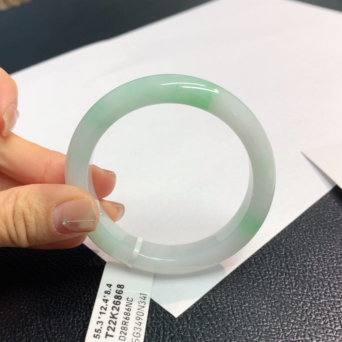 翡翠手镯未镶嵌缅甸翡翠手镯