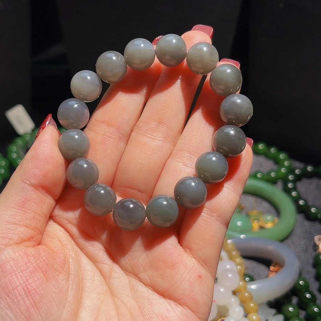 未镶嵌手串和田玉小**?