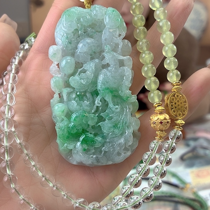 翡翠未镶嵌颈饰翡翠