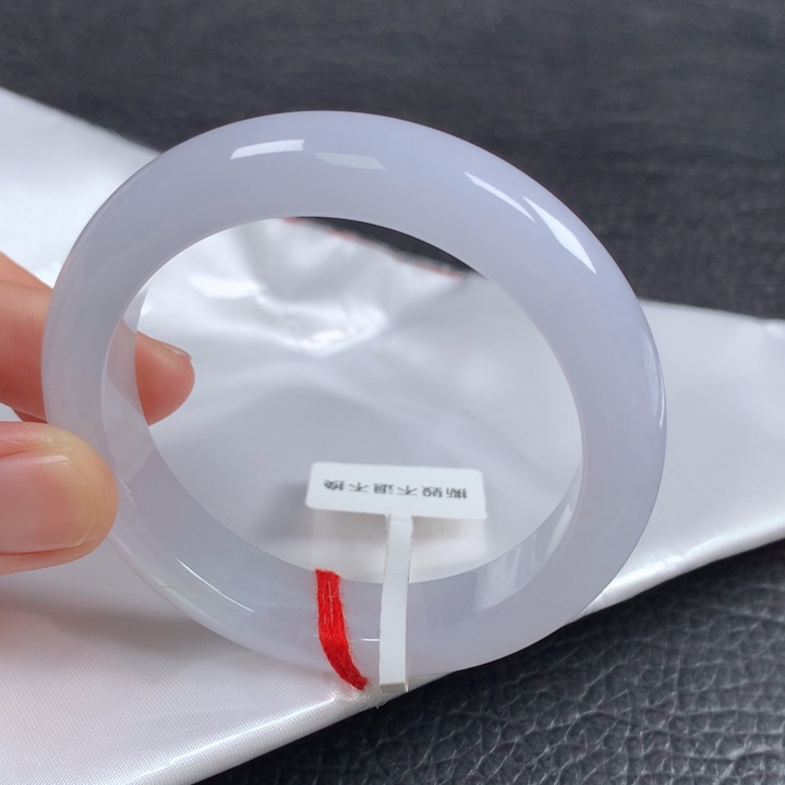 翡翠未镶嵌手镯   