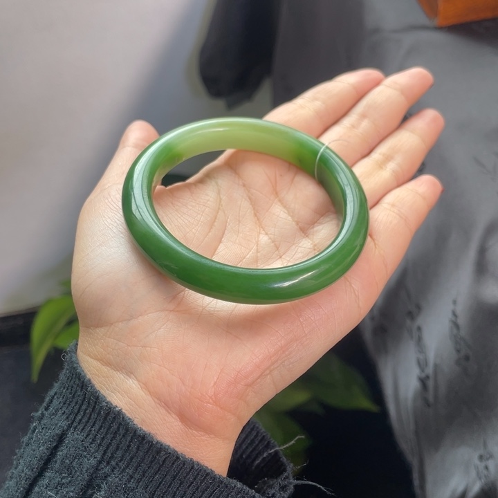 和田玉手镯未镶嵌56