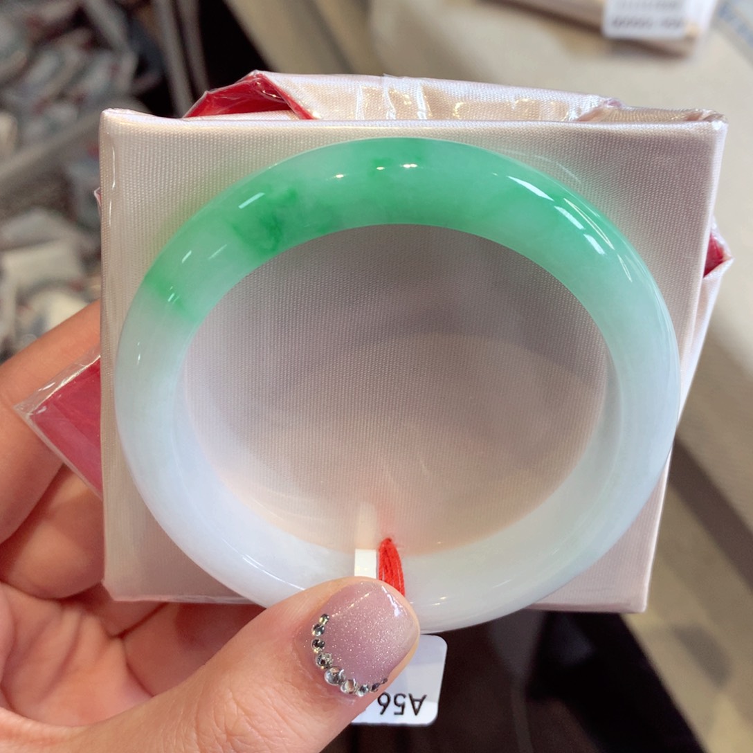 翡翠手镯未镶嵌35正圈77