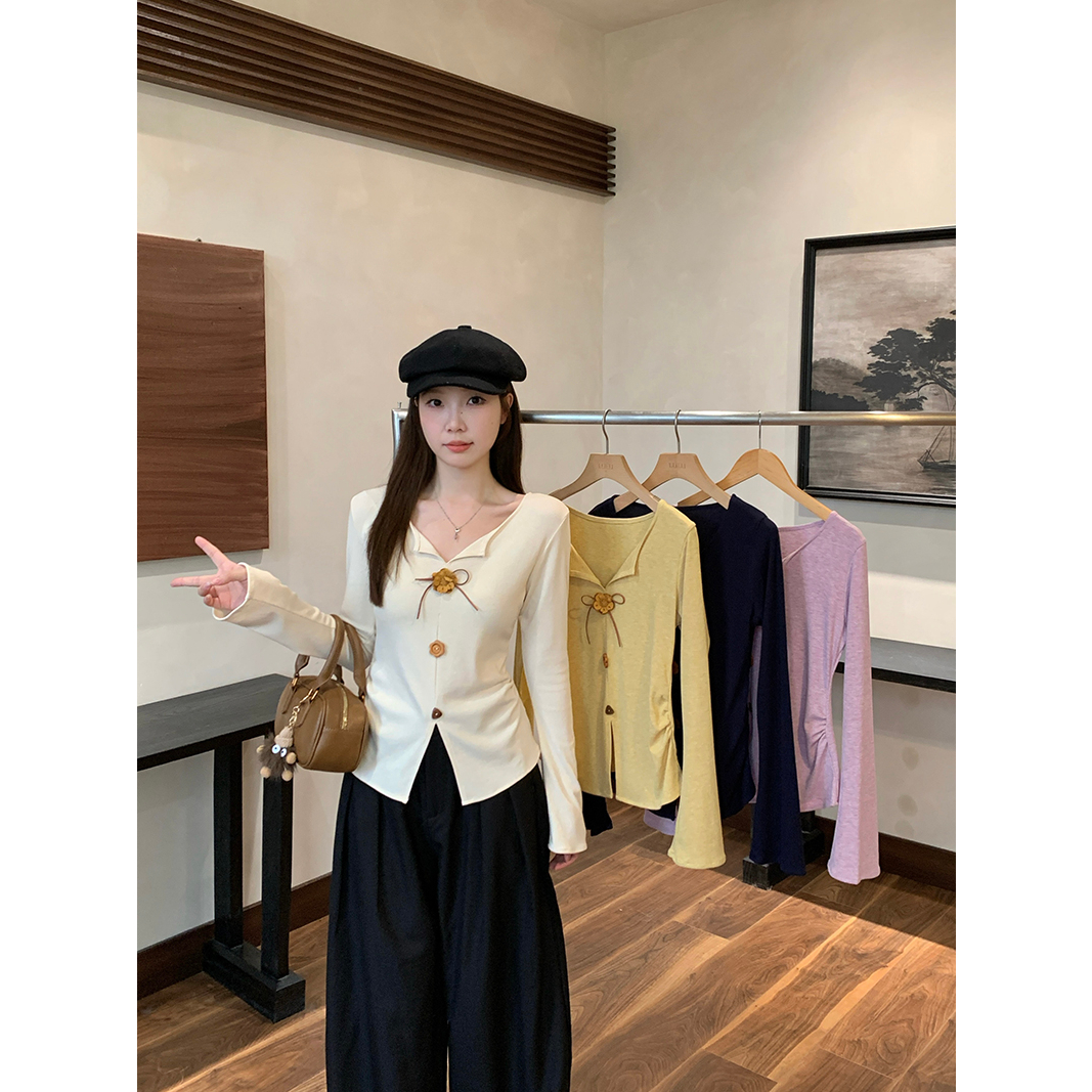 2025秋装新款胖mm大码女设计感立体花朵正肩修身长袖上衣36152