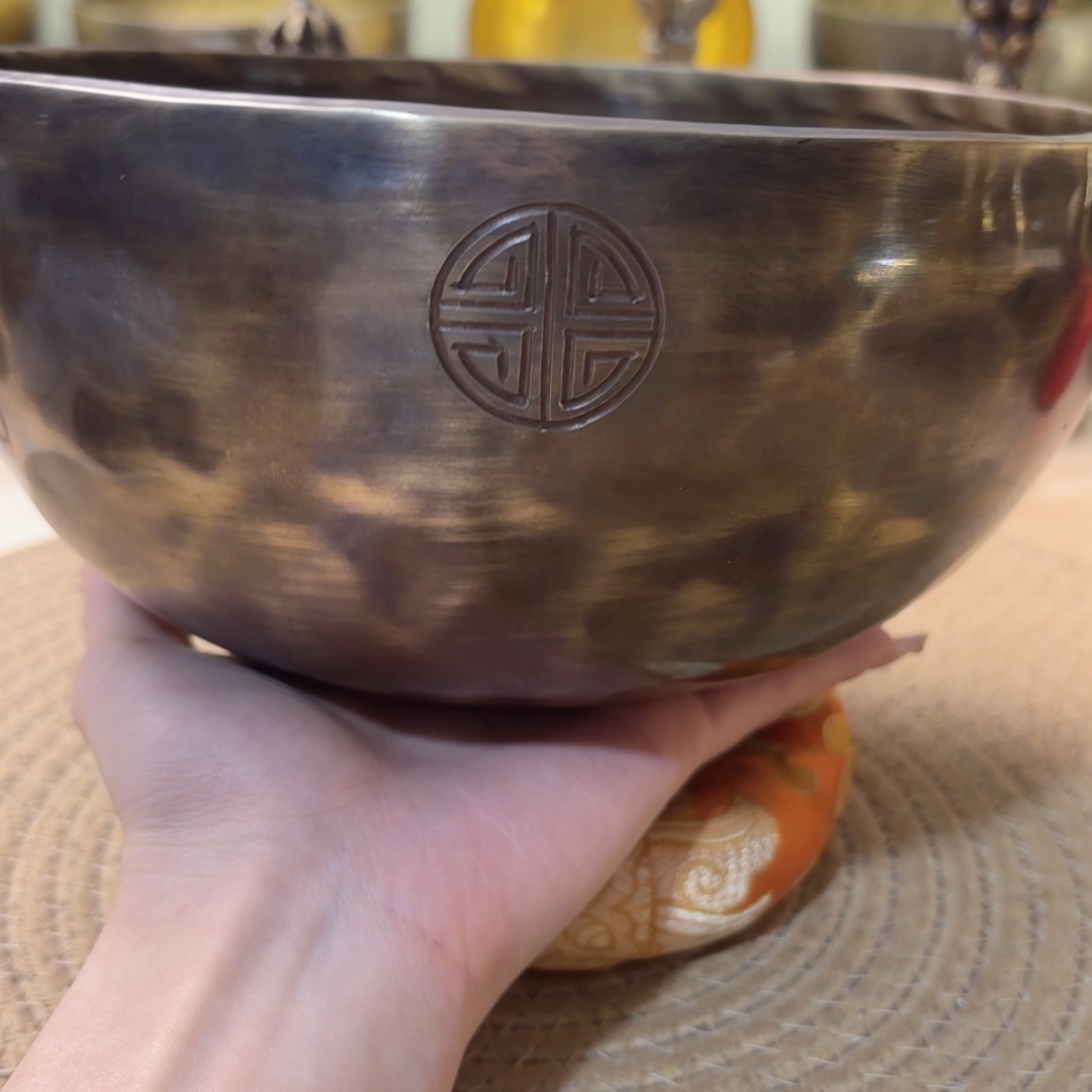 谢***儿颂钵1111111111111111