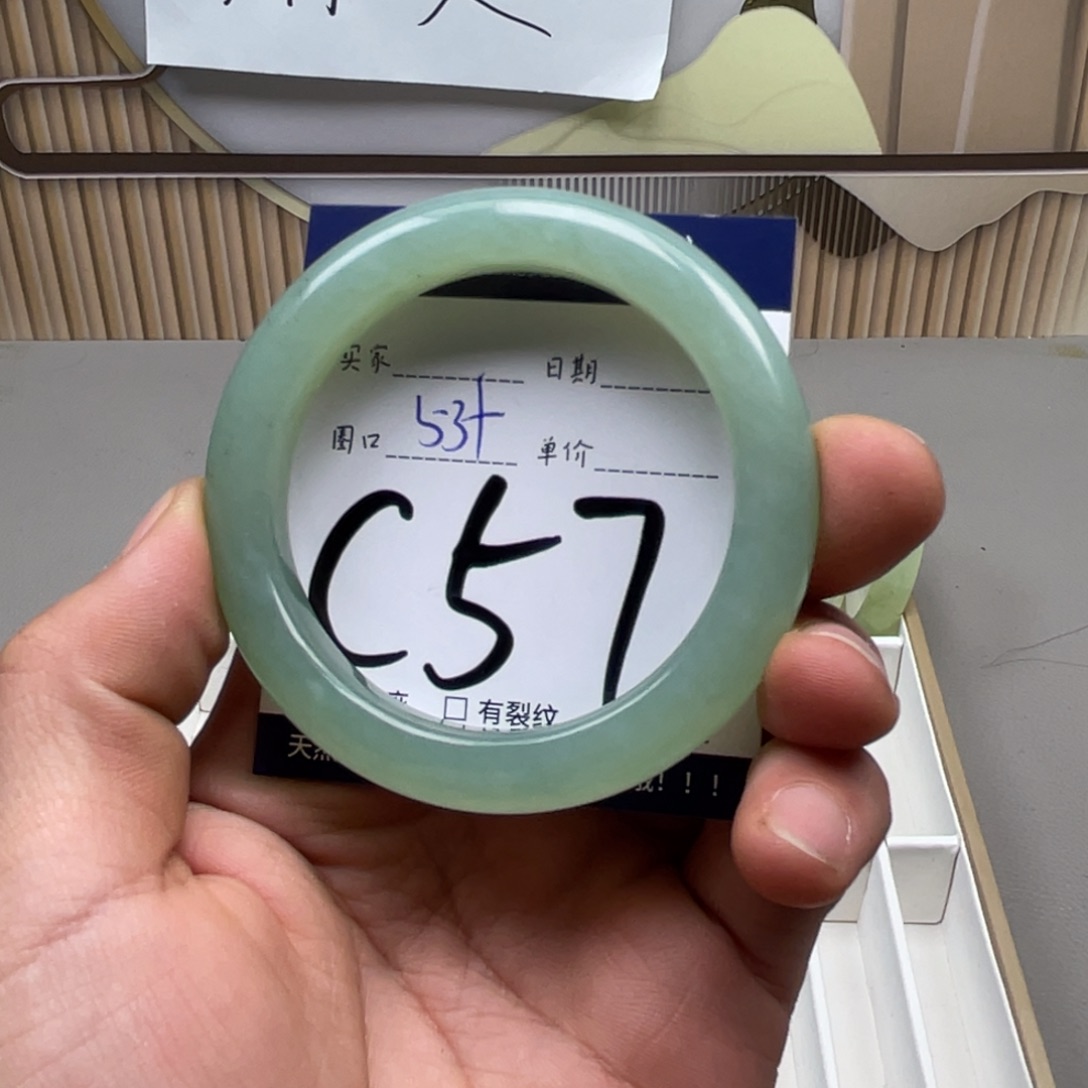 岫玉手镯手镯未镶嵌