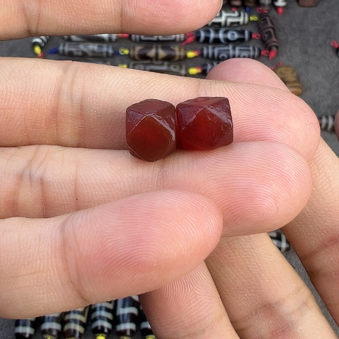 玛瑙/玉髓未镶嵌吊坠(赠链)