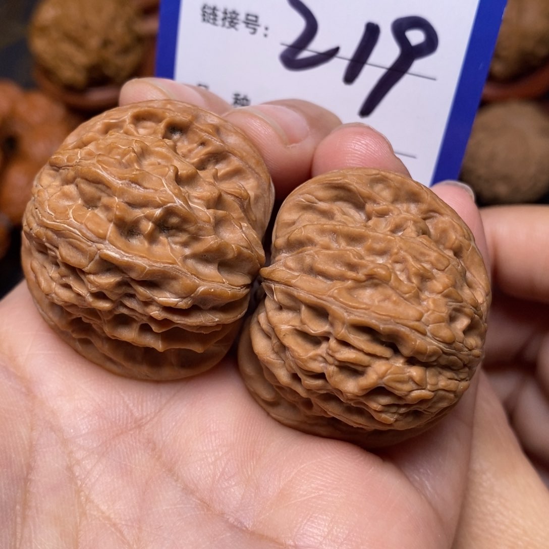 文玩核桃把件磨盘37➕全品。 219