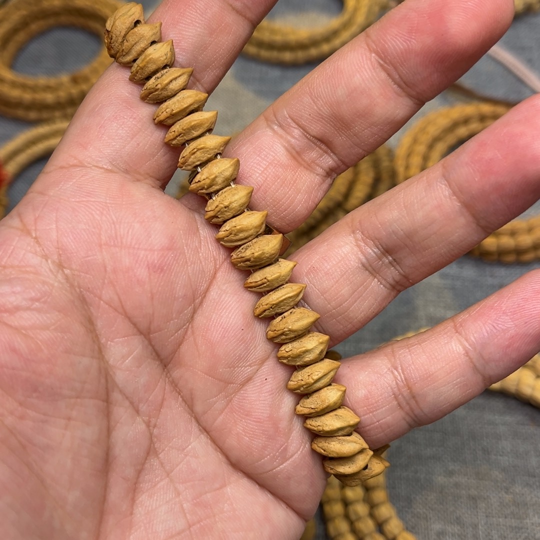 王***而吊坠柏香籽/百香籽
