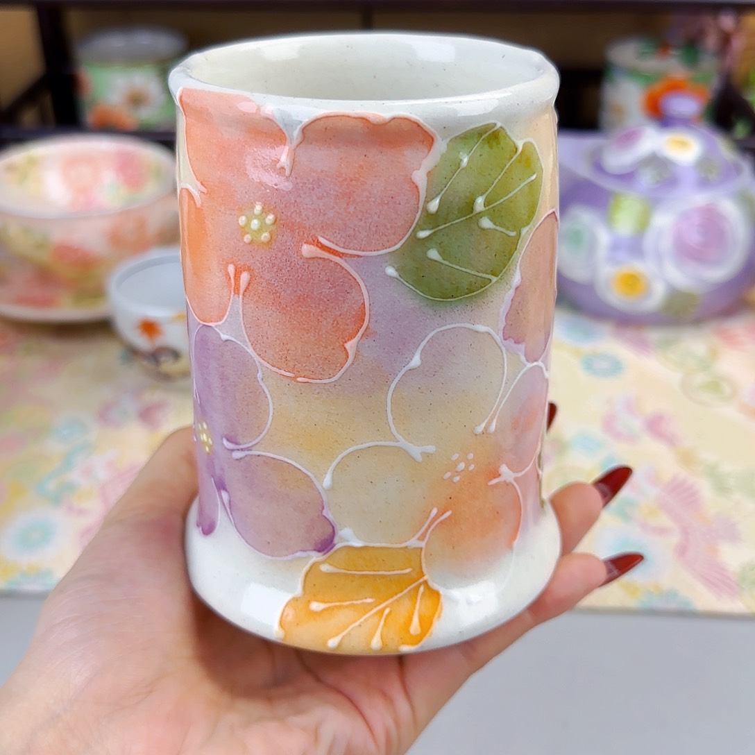 他家茶具瓷器真美！！