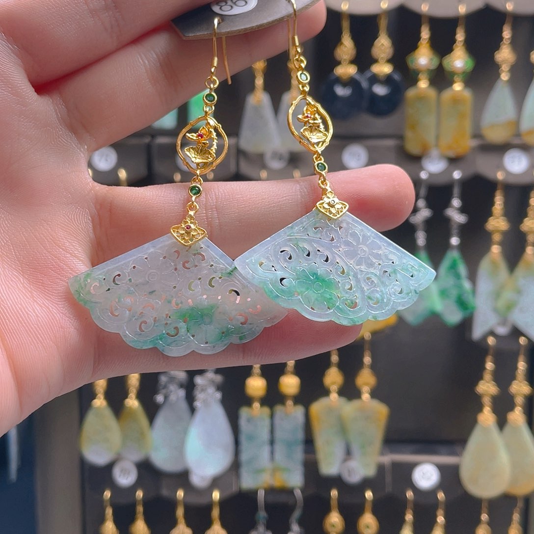 翡翠未镶嵌耳饰翡翠