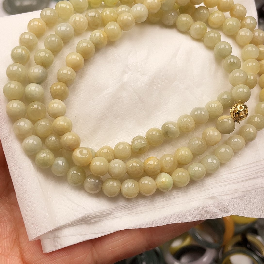 翡翠颈饰未镶嵌翡翠