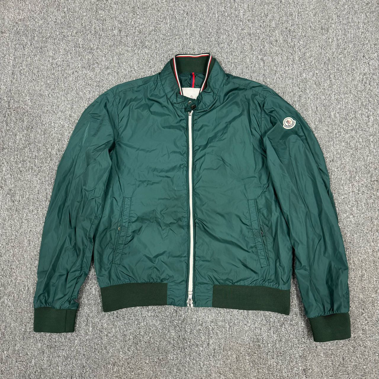 11425520 Moncler蒙口 绿色尼龙夹克外套 3码99新