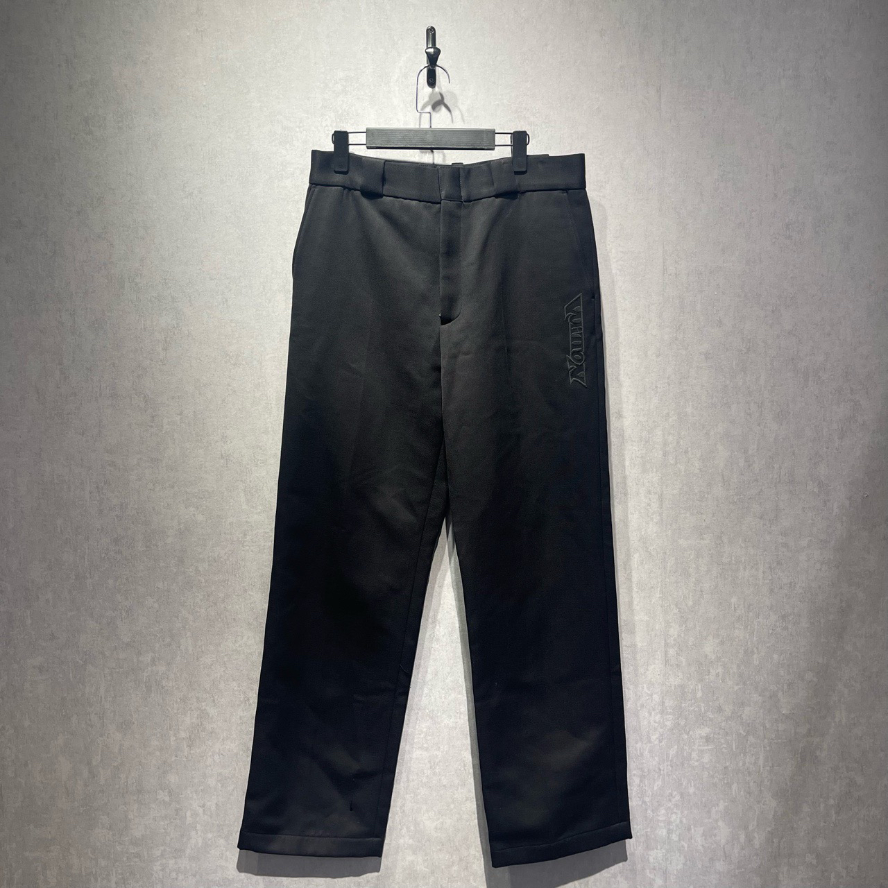 全新未使用 LV 纯色高腰字母压印休闲裤/48码/8500