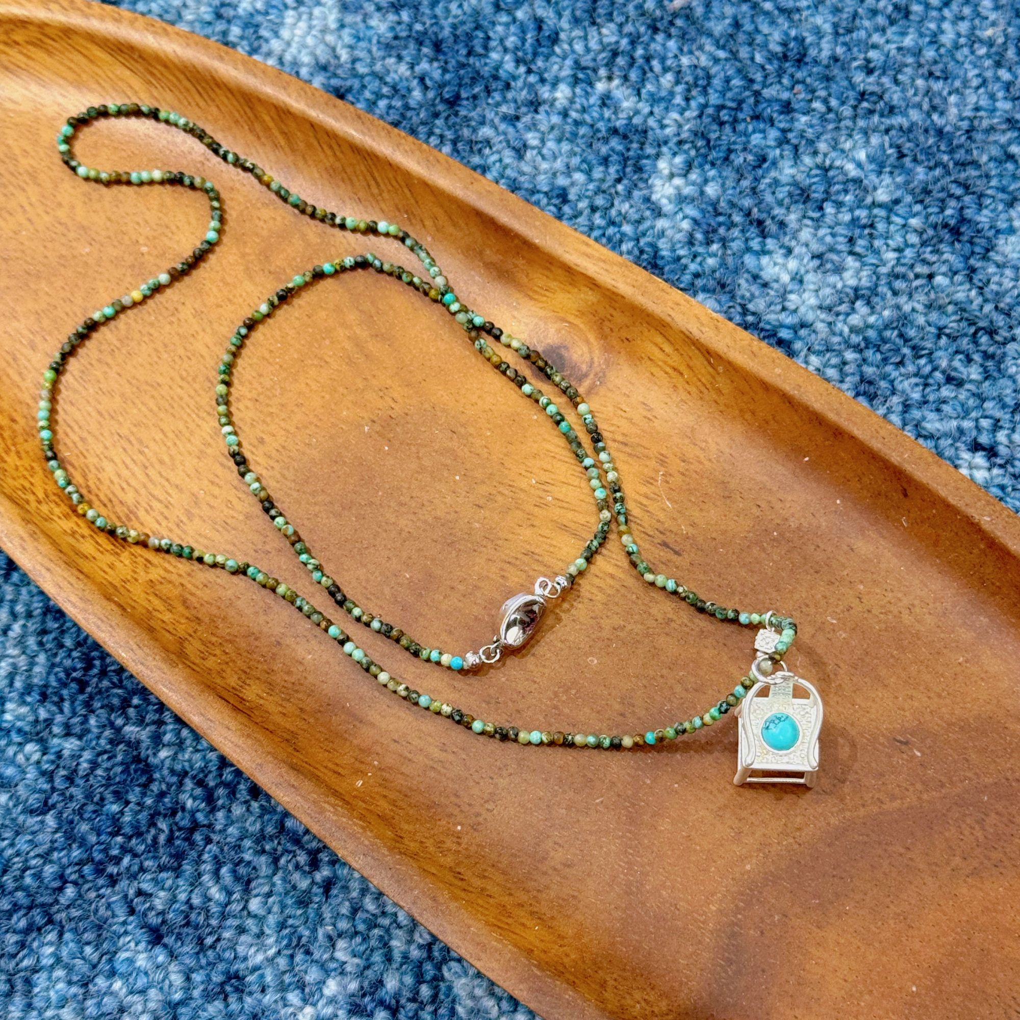 黄铜项链 mumubyer • “稳坐四方”新中式圈椅绿石小众项链