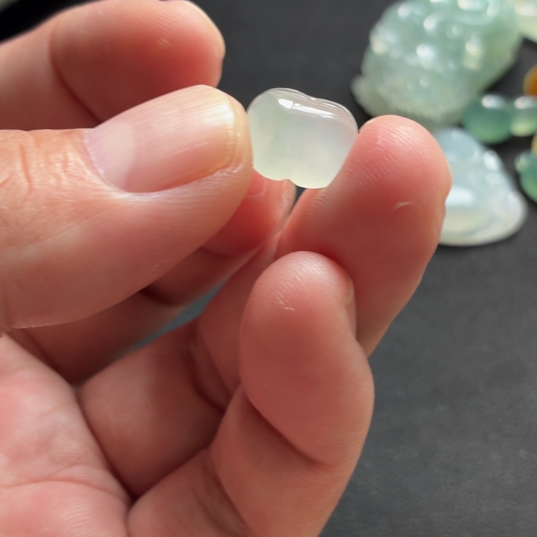 定制翡翠未镶嵌苹果