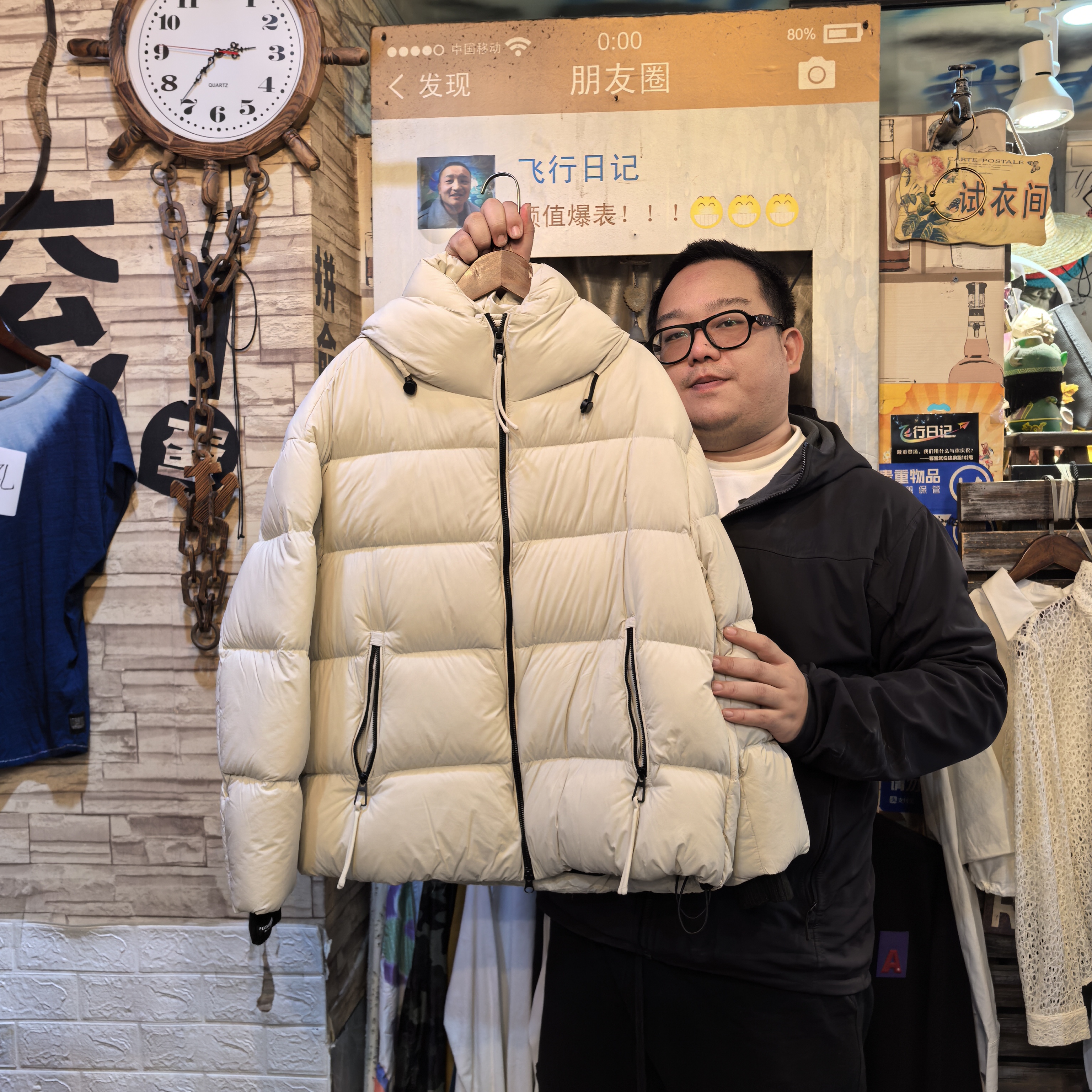 女王2号实体店断码连帽短款羽绒服冬季韩版宽松保暖显瘦女士外套