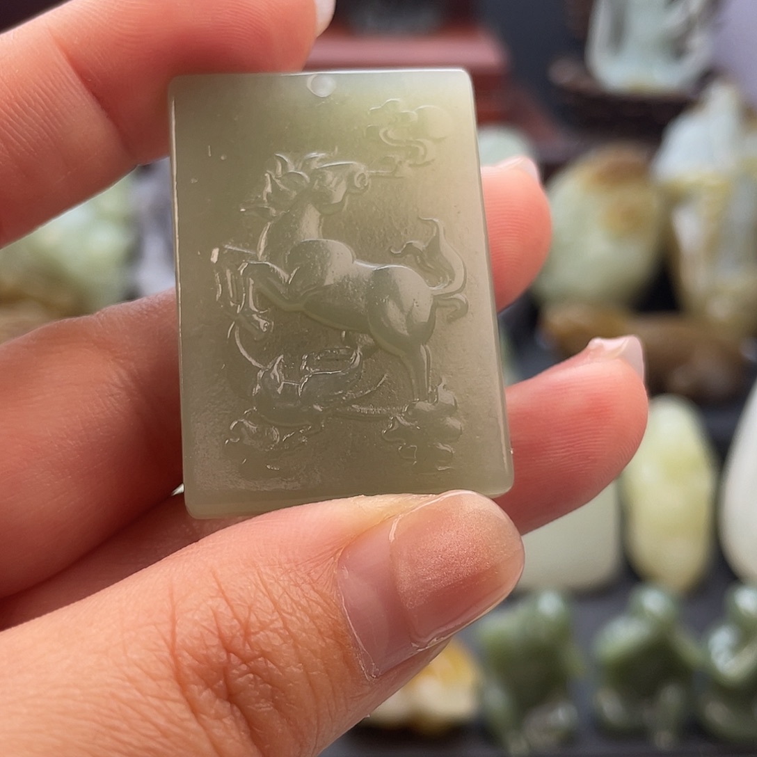 和田玉颈饰未镶嵌