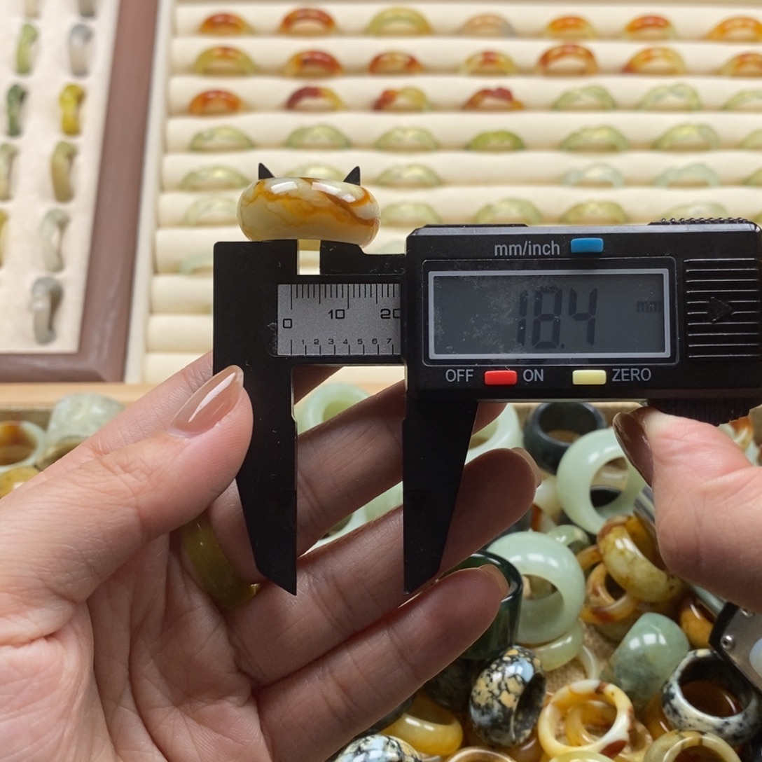 蛇纹石玉未镶嵌戒指戒指