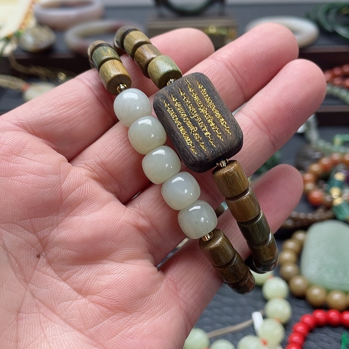 和田玉手串未镶嵌