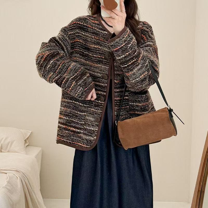 编号008-030链接    秋冬季新款遮肉显瘦套装气质上衣女大码女装