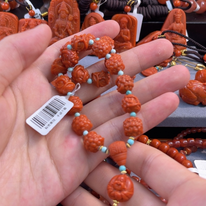 南红玛瑙多样性发一未镶嵌醒狮手持