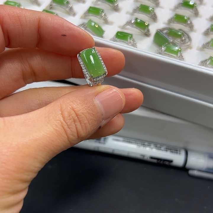 佳***3和田玉银S925镶嵌戒指