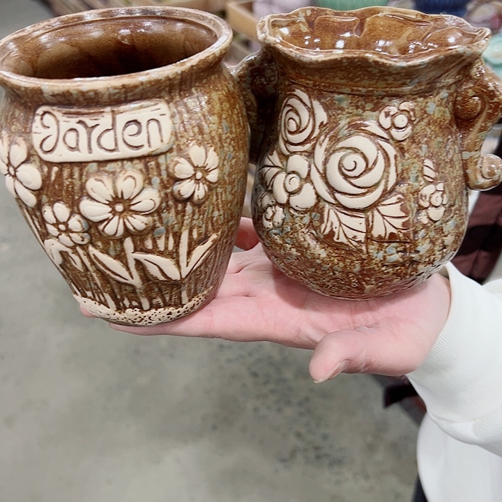 有孔.凑满10元发货多肉陶瓷花盆！