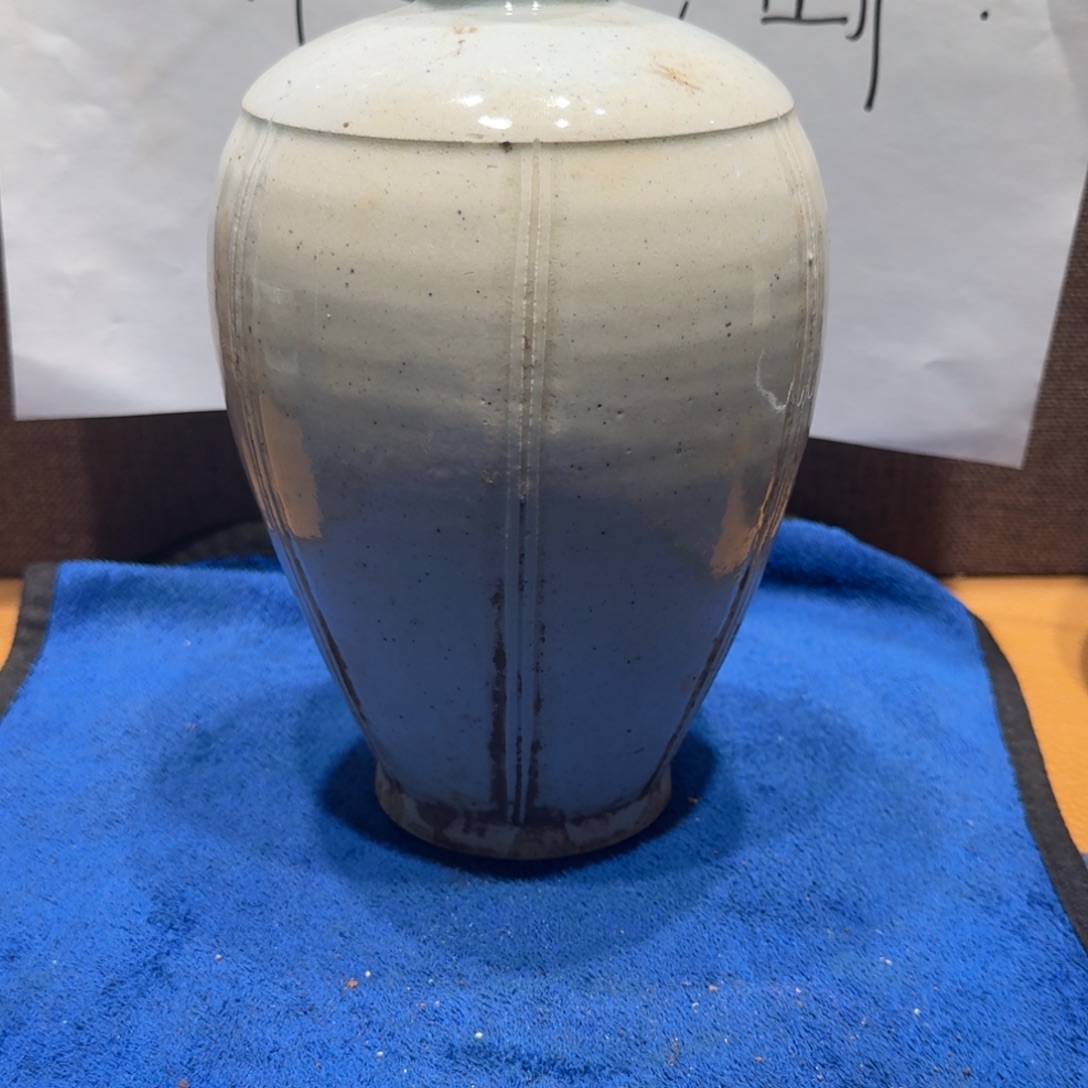 陶其他漂亮的小瓷瓶子