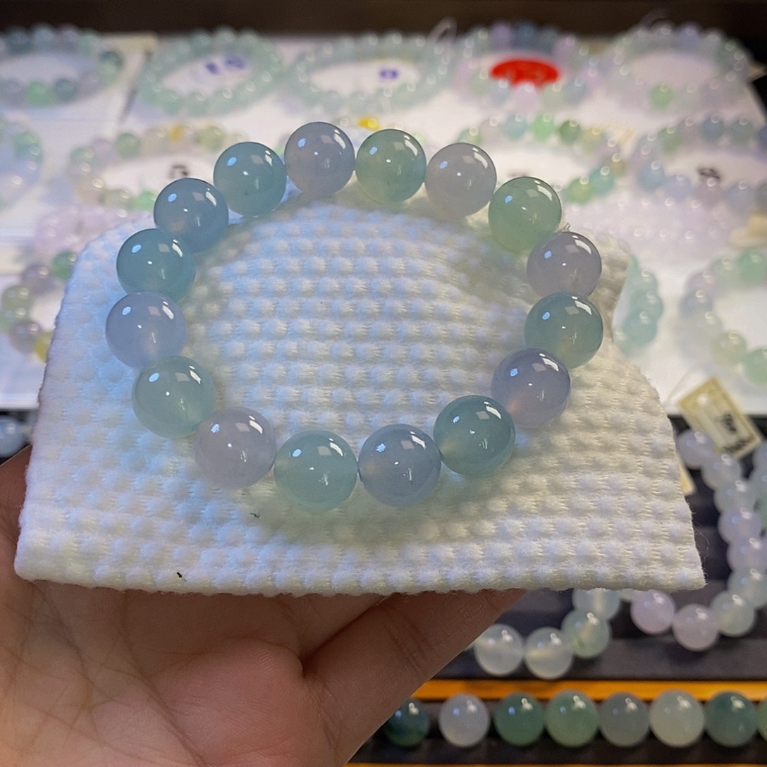定制翡翠未镶嵌翡翠.