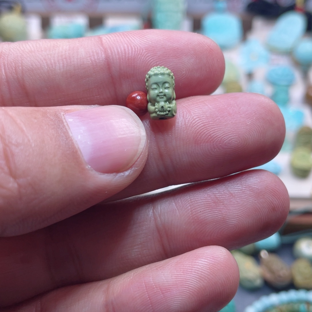 南红玛瑙配饰未镶嵌