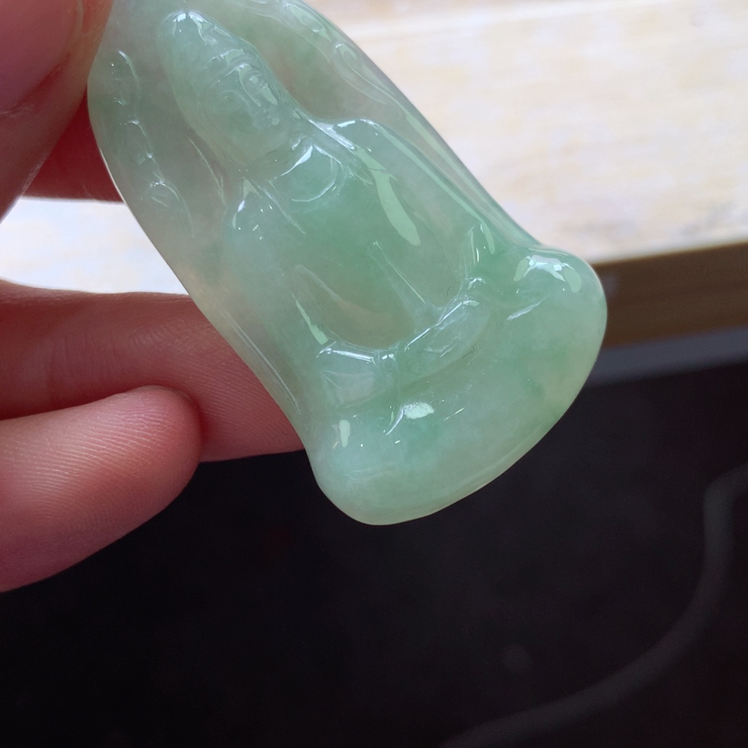 翡翠颈饰未镶嵌吊坠