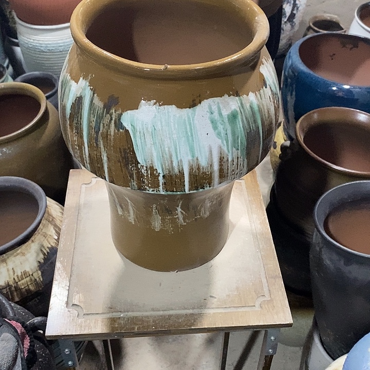 口20高度32咖色火锅瑕疵………
