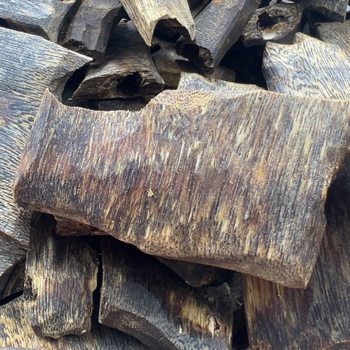 沉香沉香碎屑红棋老料50克