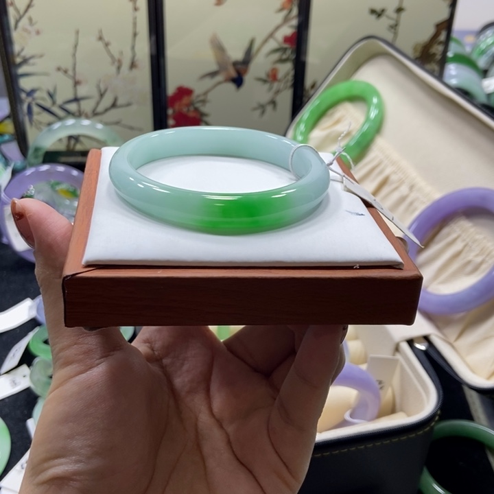 岁***秋非金属57/58手镯圈口