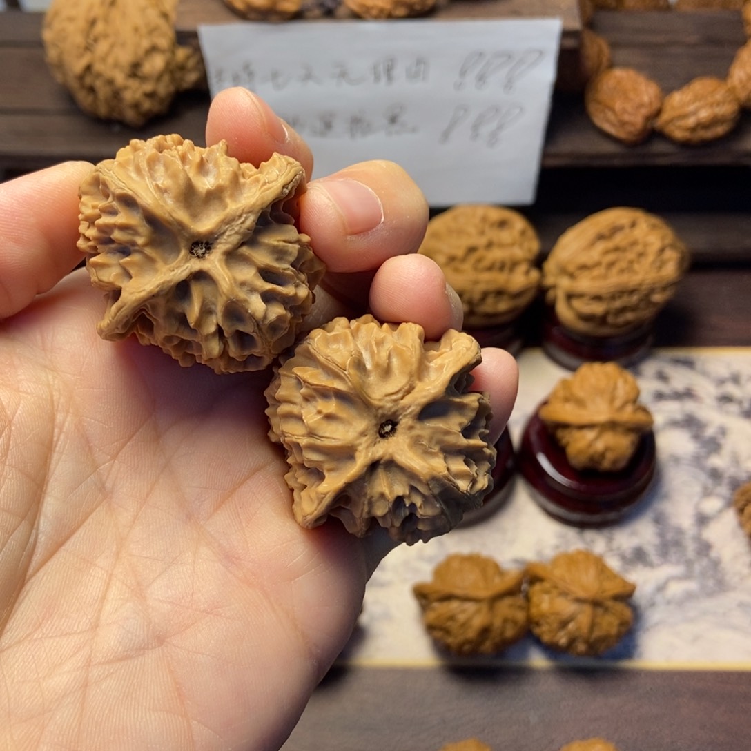 文玩核桃把件全品原桩苹果园38