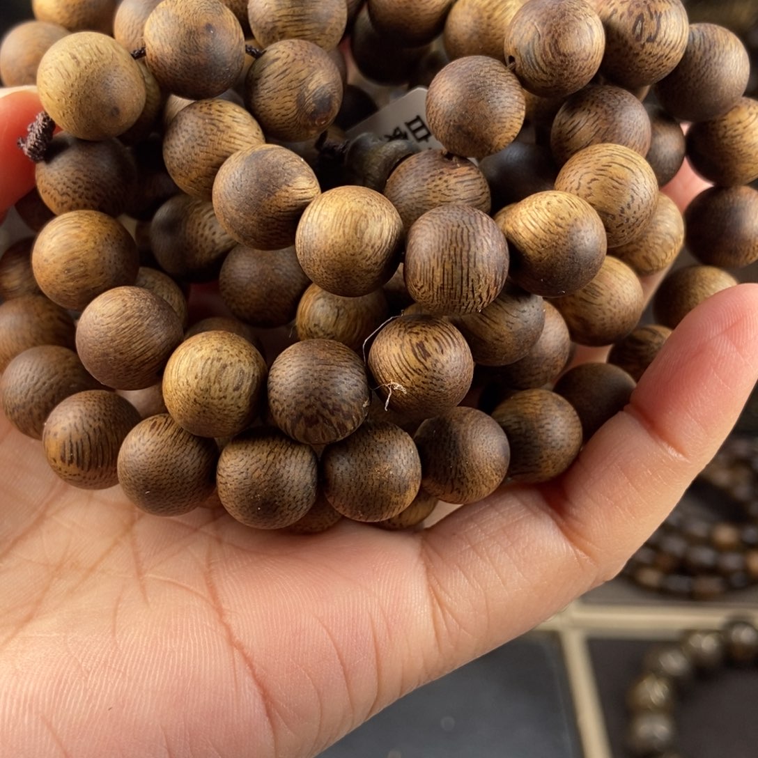 沉香手串不****1越南芽庄白棋楠