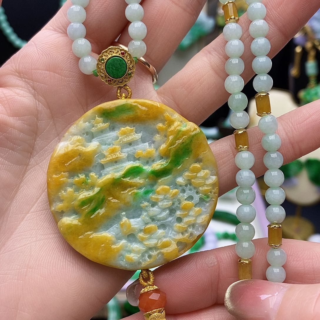 翡翠耳饰未镶嵌天然