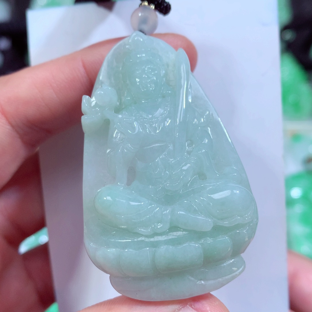 翡翠颈饰未镶嵌缅甸翡翠